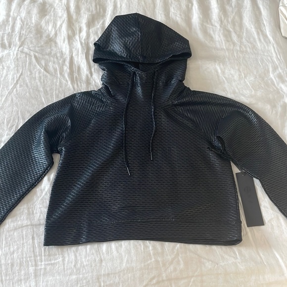 NWT Noli Liquid Mesh Icon Hoodie Black Gloss sz S - Picture 4 of 7